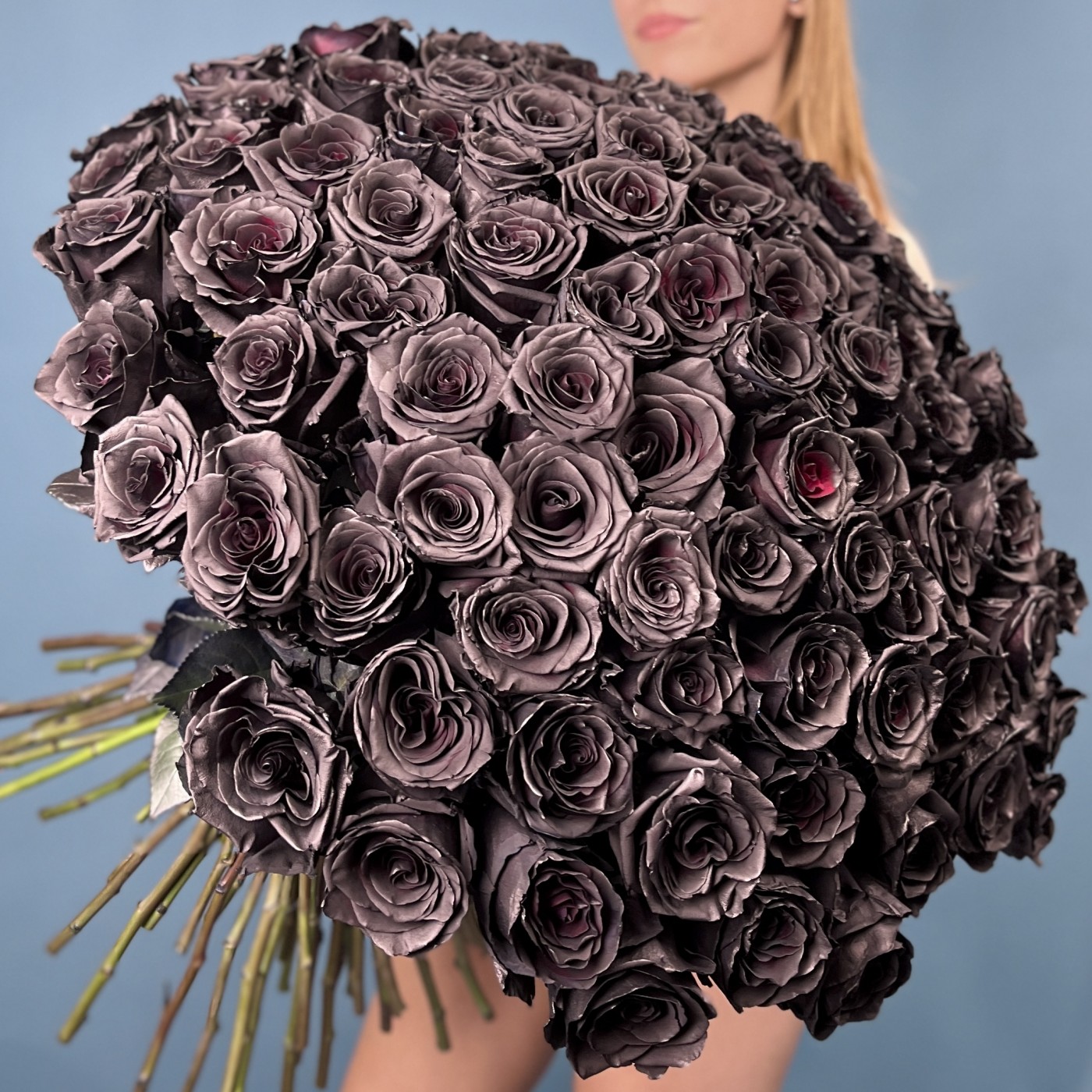 Букет из 101 чёрной розы