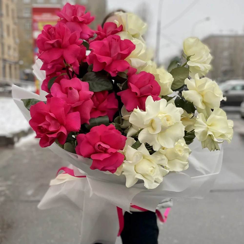 Французская красная и белая роза 21 шт.