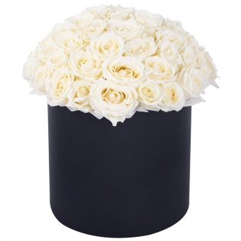 Букет из 51 белой розы premium в черной шляпной коробке