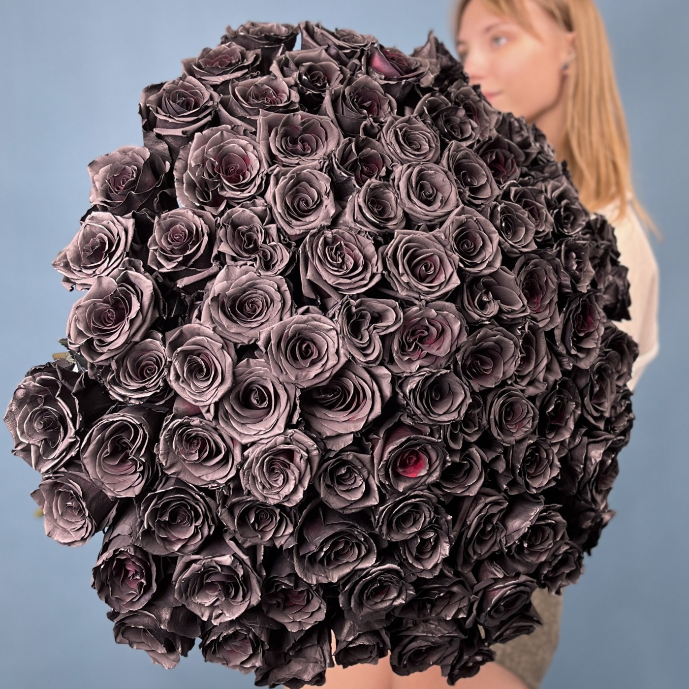 Букет из 101 чёрной розы