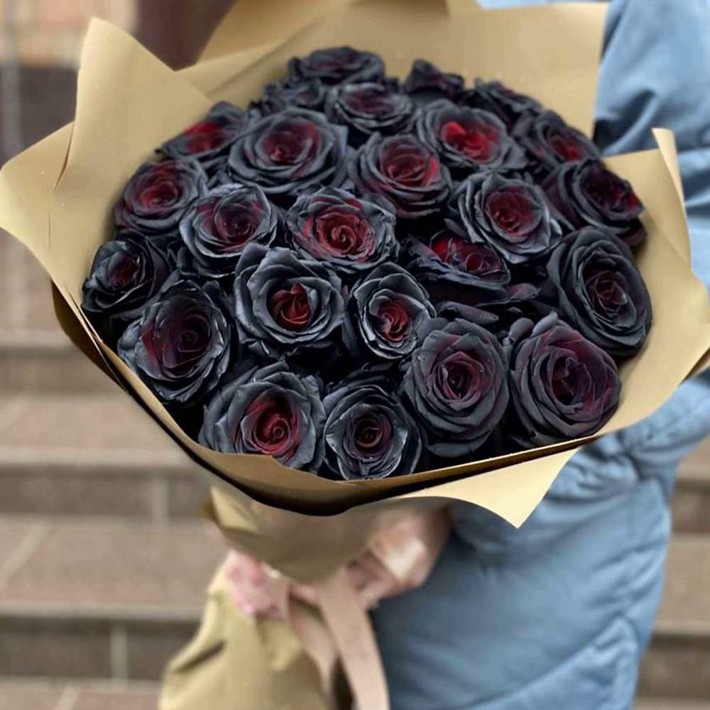 Букет из 25 чёрных роз