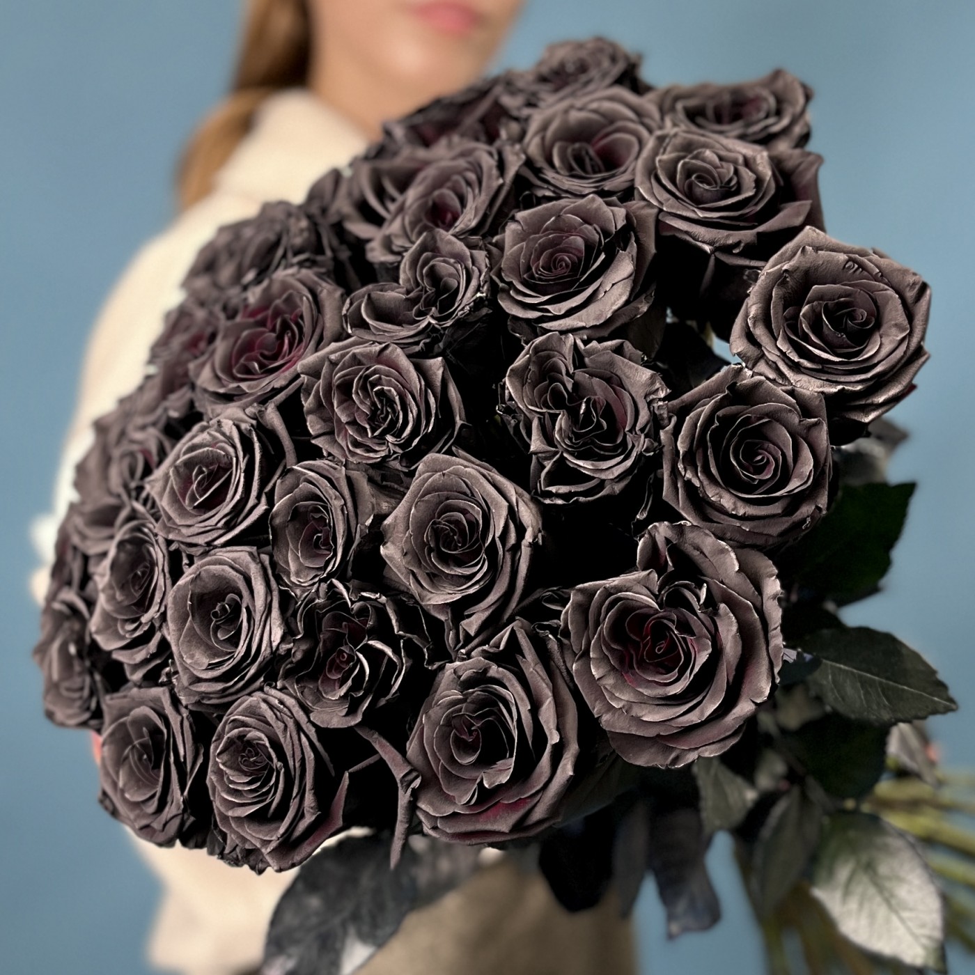 Букет из 35 чёрных роз