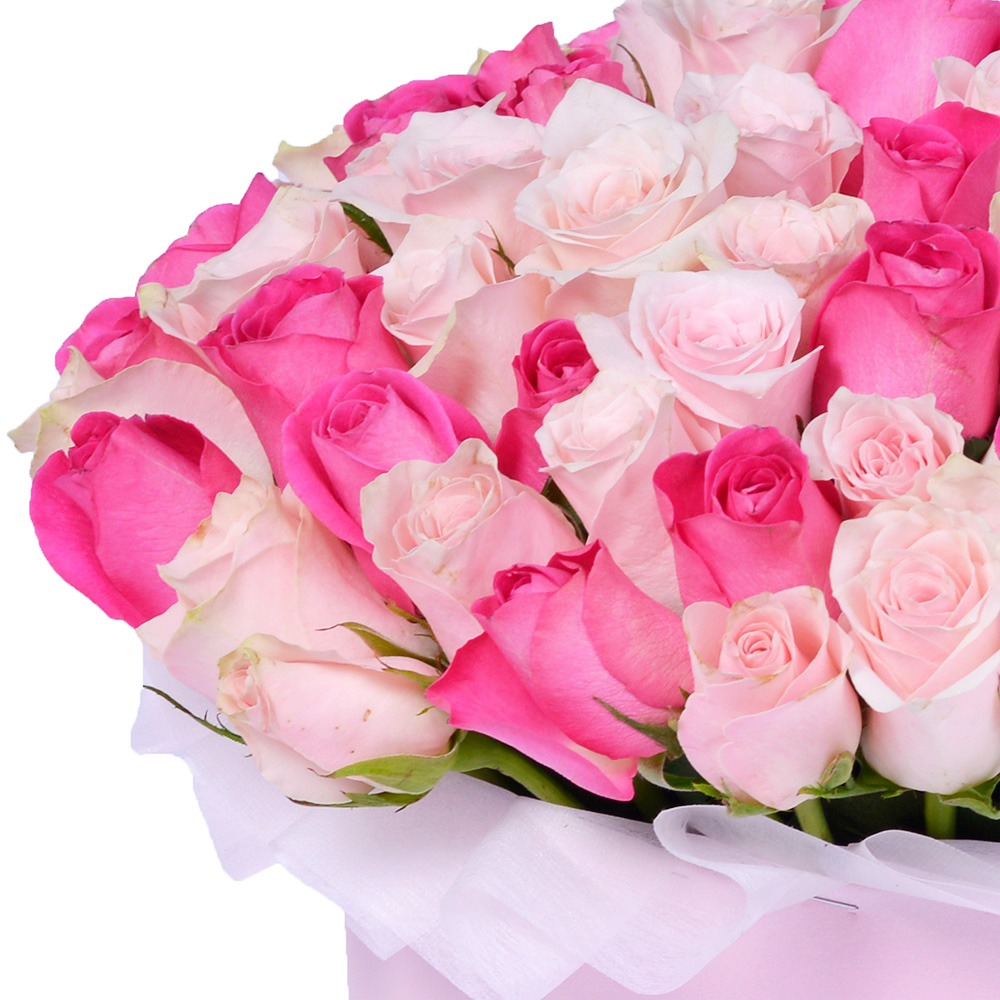 Букет из 51 разноцветной розы в шляпной коробке